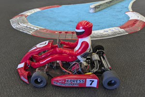 Présentation: Le Go-Kart 1/8° électrique Team Saxo GK-200.